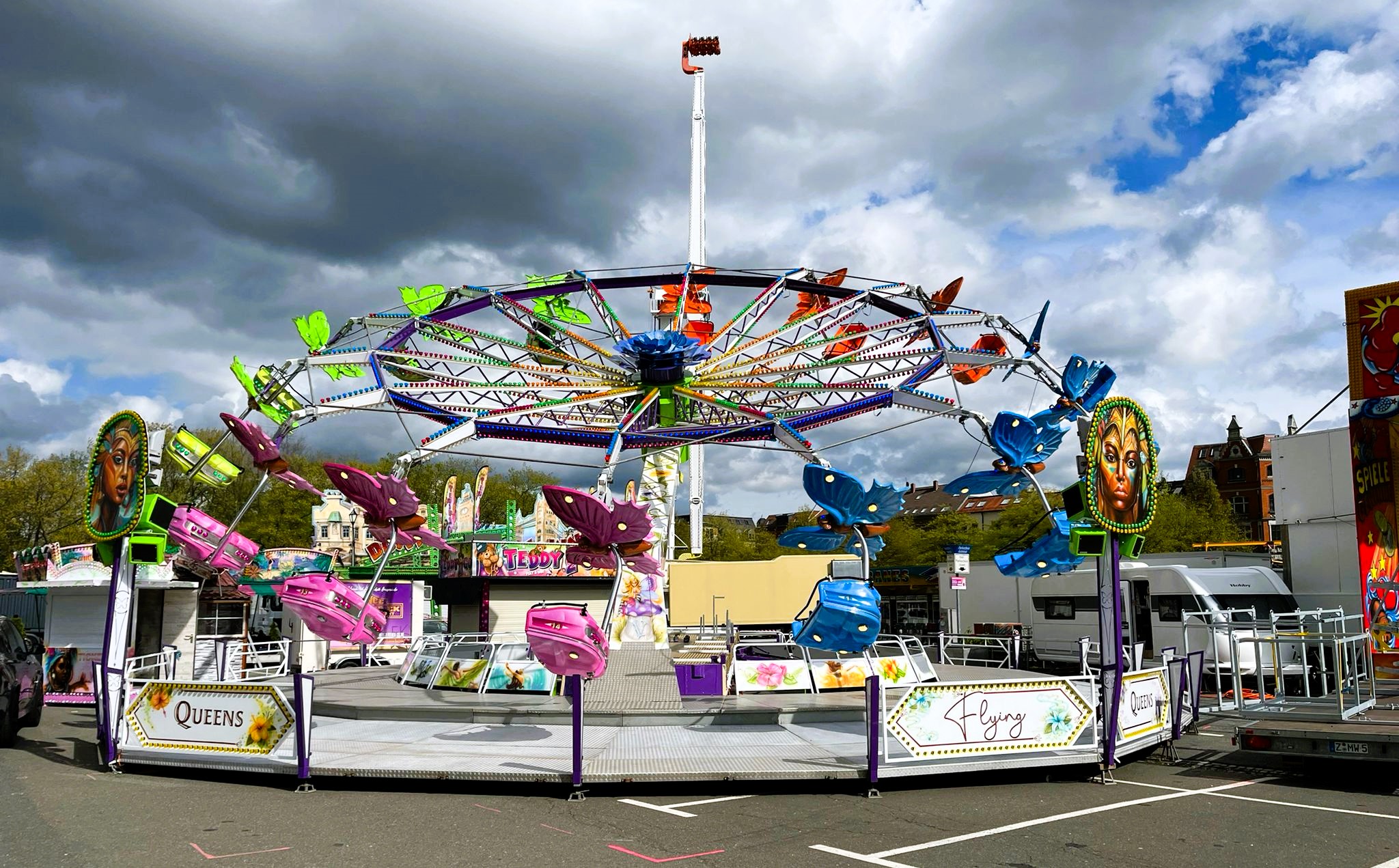 FLYING QUEENS - Twister - Fa. Vanessa Berger